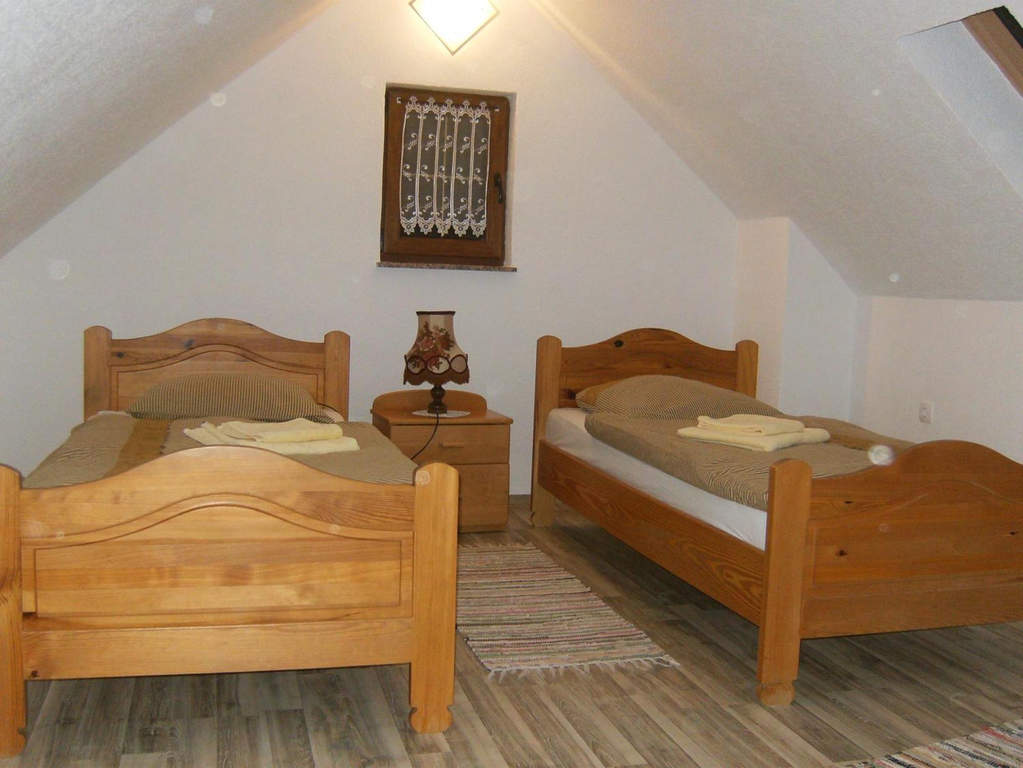 Hotel House Drakulic Korenica Pokoj fotografie