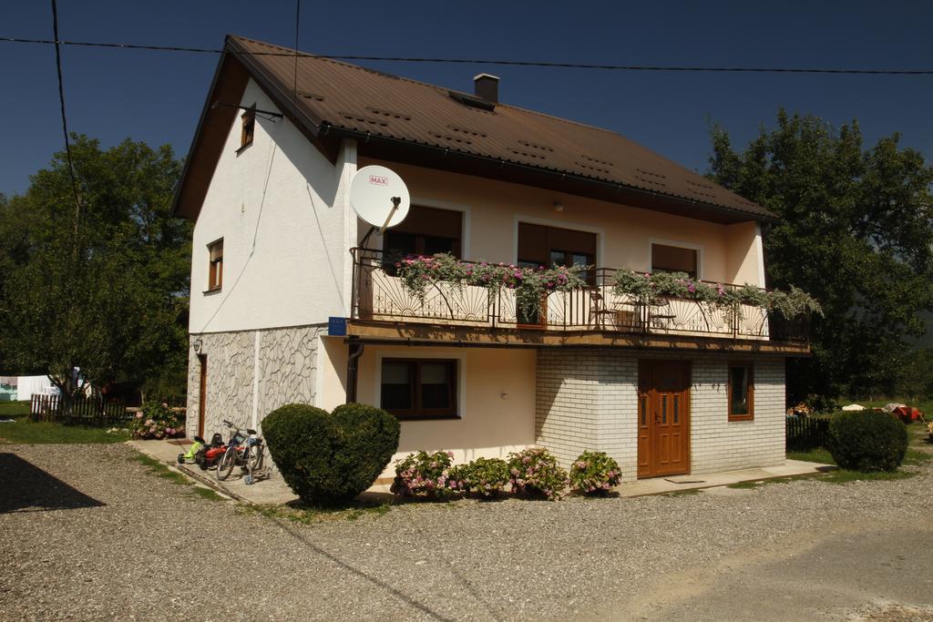 Hotel House Drakulic Korenica Exteriér fotografie